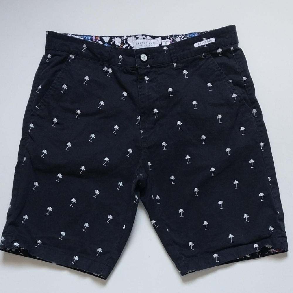 CACTUS MAN RICKY SINGH  Palm Tree Print Mens Palm Tree Shorts Size 32 EU 42